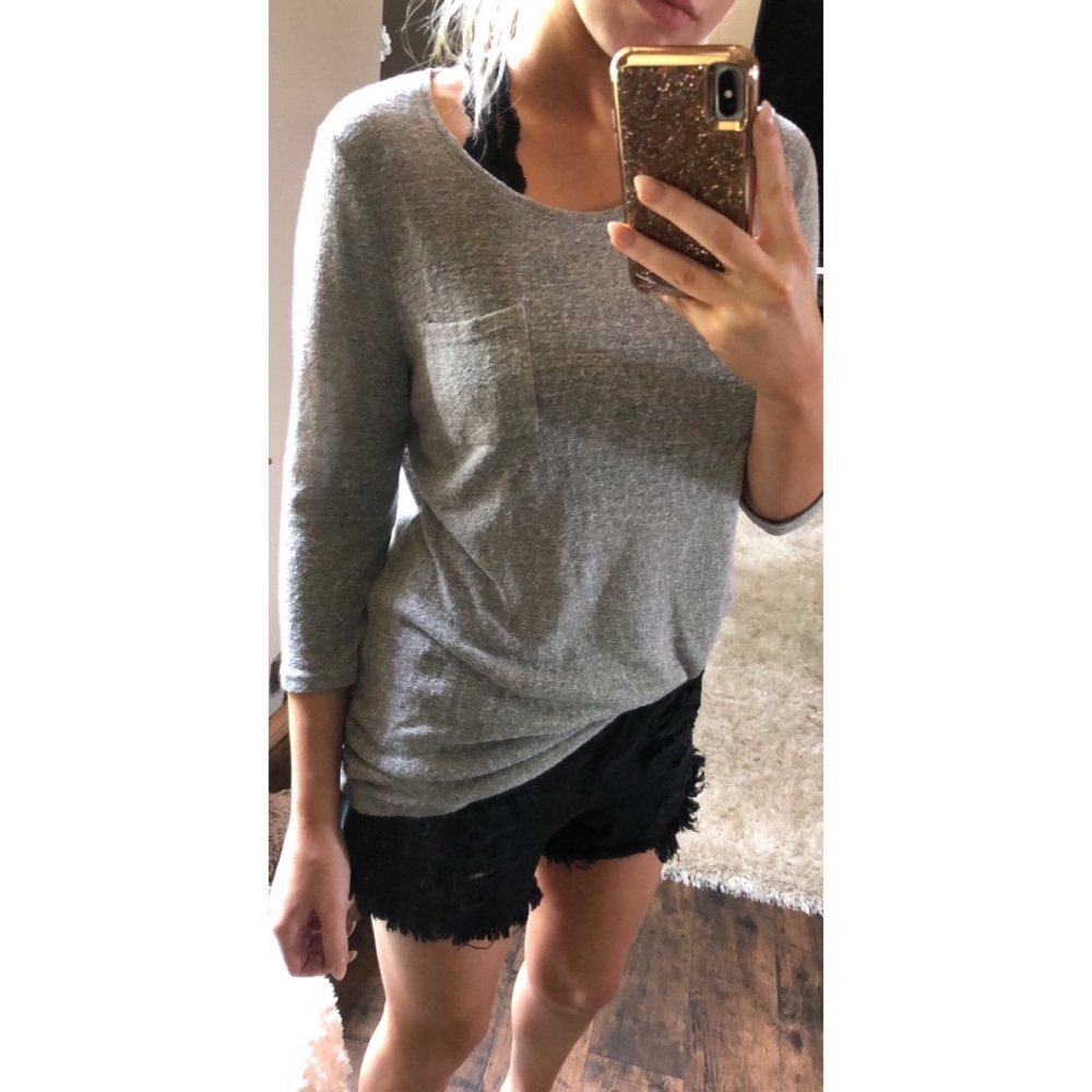 3/4 sleeve cute top!